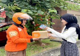 Pos Indonesia Luncurkan COD PosAja! di Shopee untuk UMKM