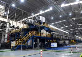 Impor Baja Ancam Industri Nasional, Pabrik Besar Serentak Tutup di Tahun 2025