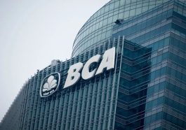 Mengapa Saham Bank BCA Tetap Menarik Meski Terkoreksi Cukup Dalam