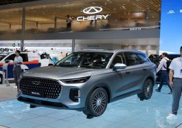 Saham Chery Meroket 11% di Debut Bursa Hong Kong, Investor Ritel Membludak