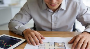 Dilema Investor Modern: Integrasi Diversifikasi Portofolio Properti Saham di Era Volatil